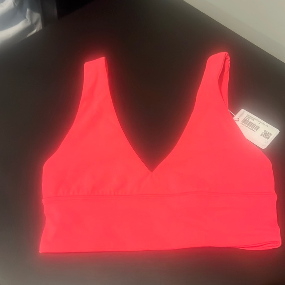 NWT 🍋 Lululemon Lipgloss Align V-Neck Bra A/B Size 4